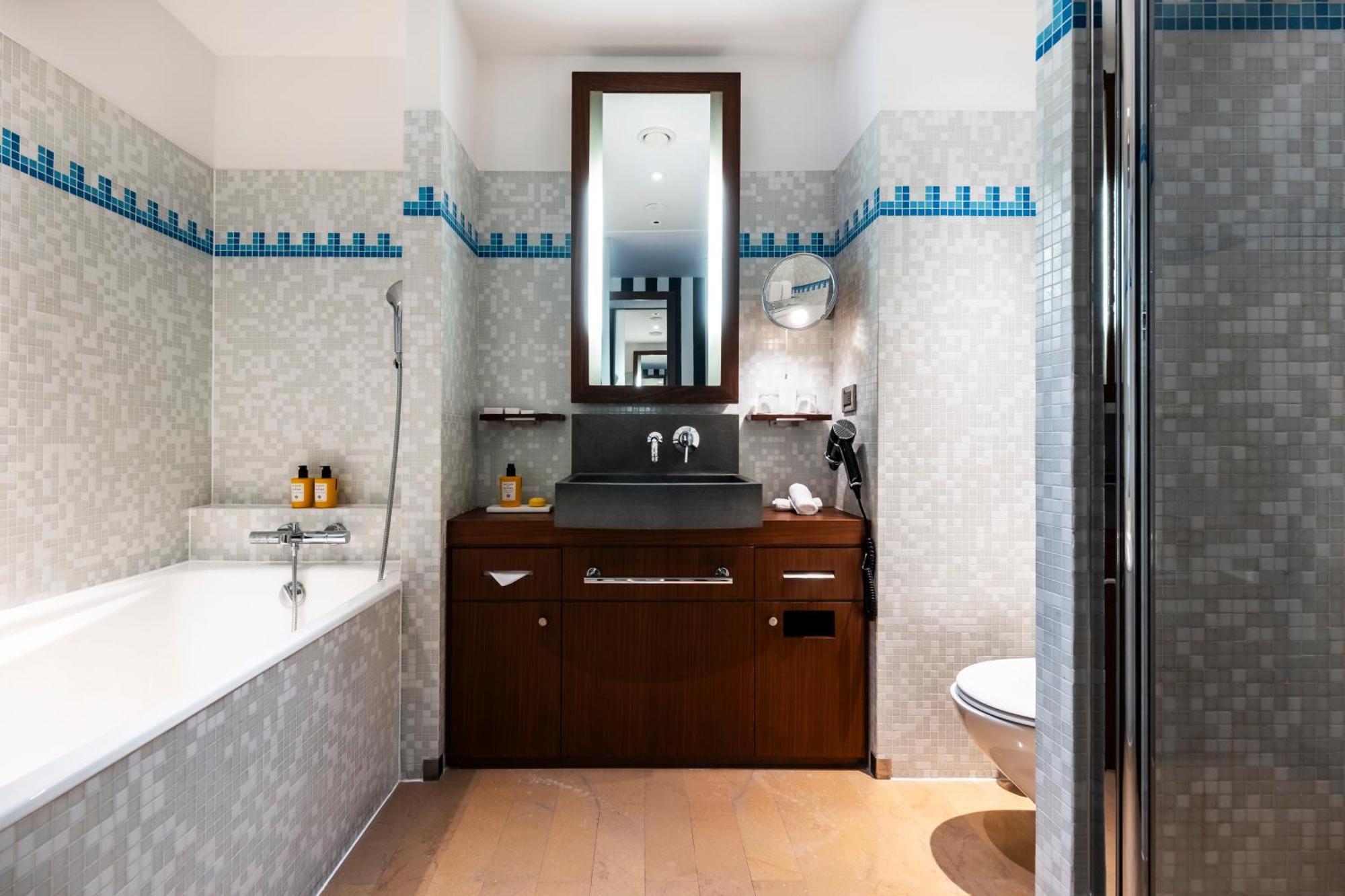 Grand Champs-elysees Hotel 5*